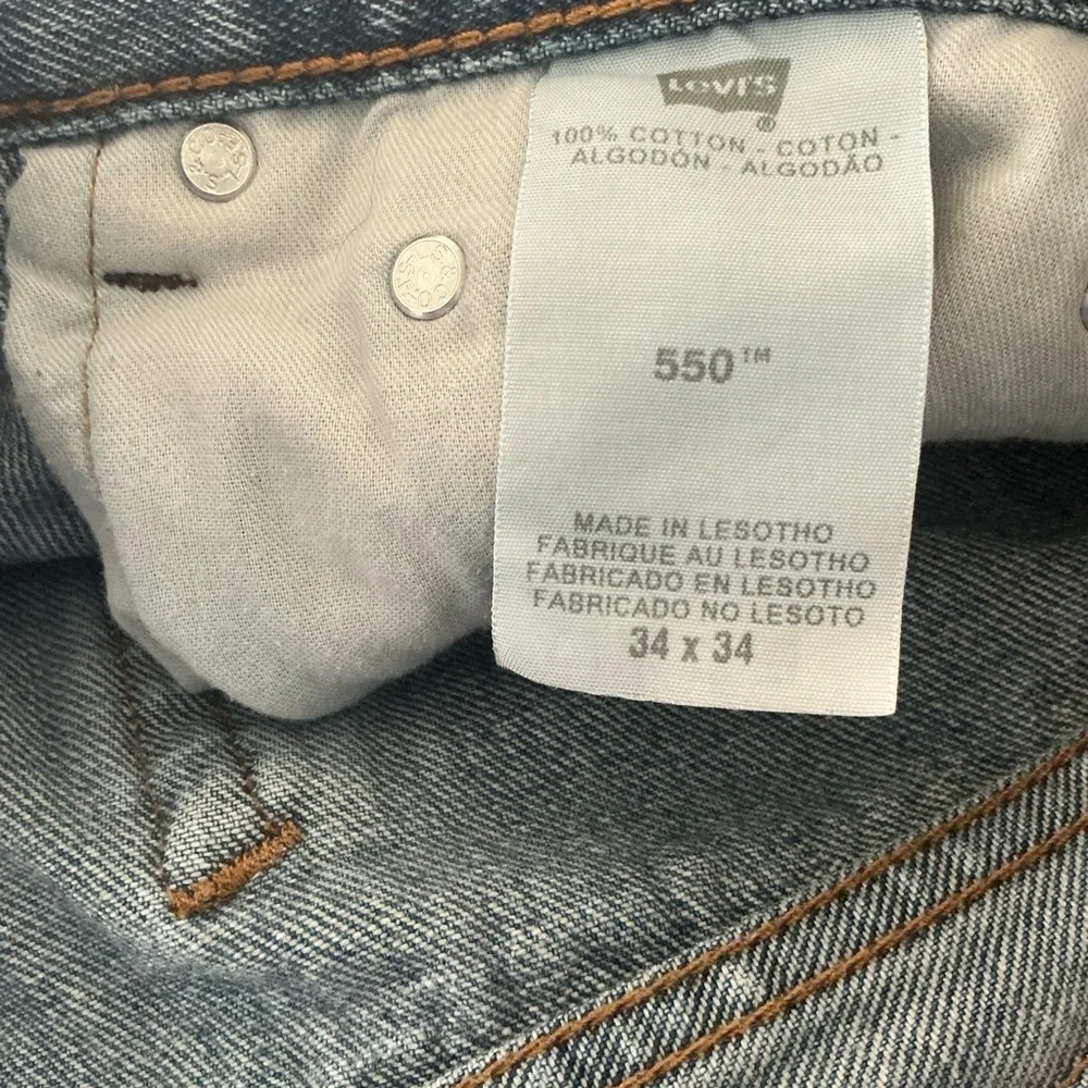 LEVI 550 size 34x34